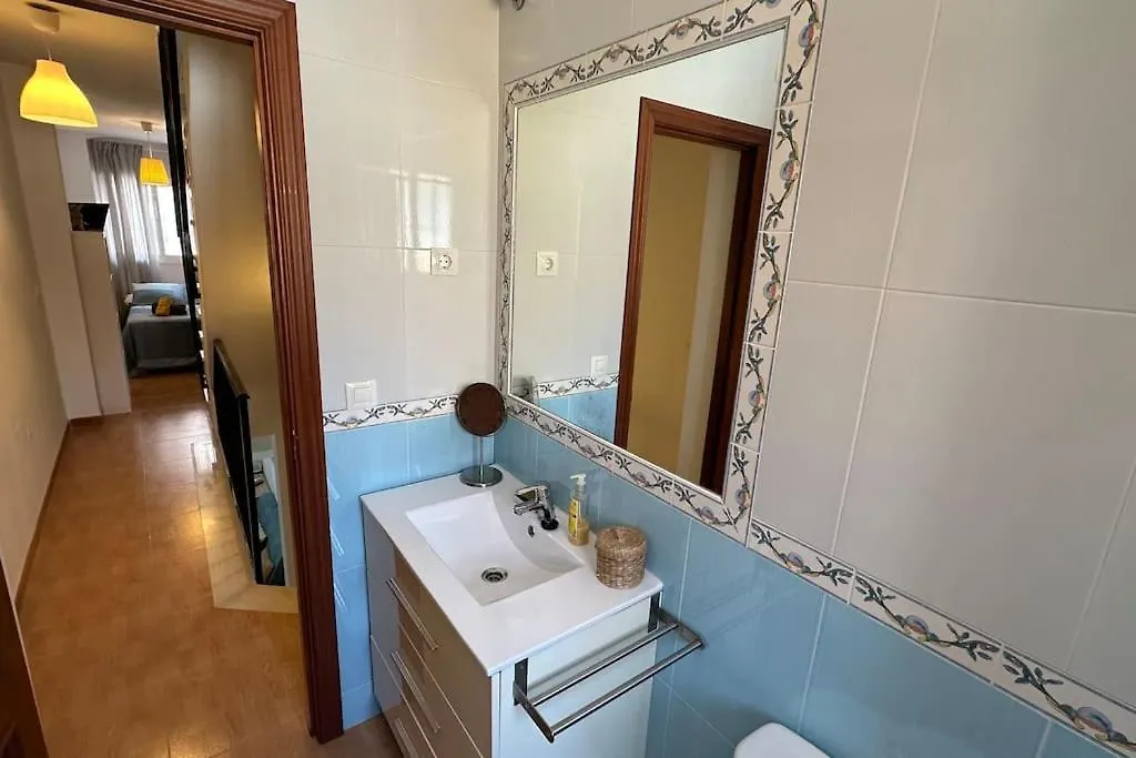 Villa Vivienda Unica A 10 Metros De La Playa Málaga 0*,  Spagna